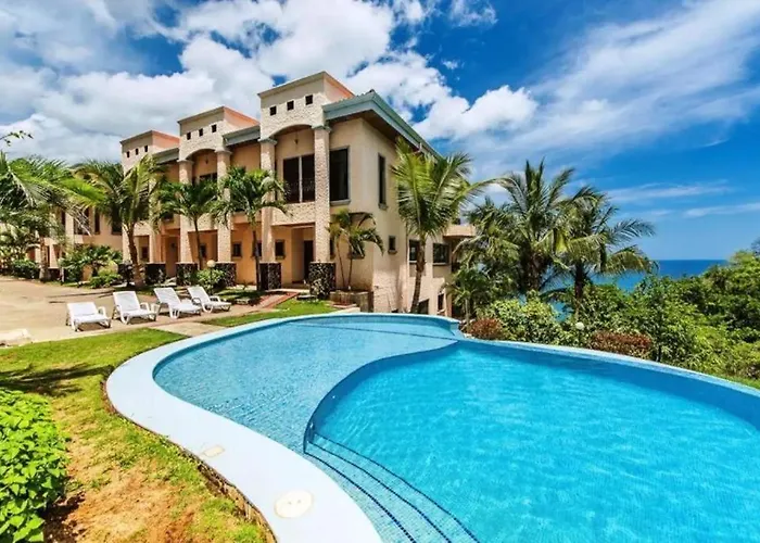 Casa vacanze Stylish Oceanview With Quick Access Modern Design & Spacious Balcony *