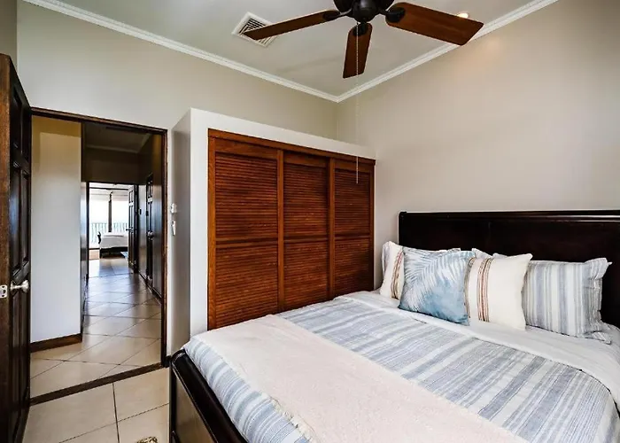 Stylish Oceanview With Quick Access Modern Design & Spacious Balcony Ferienhaus *
