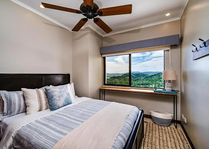 Casa vacanze Stylish Oceanview With Quick Access Modern Design & Spacious Balcony Santa Cruz (Guanacaste)